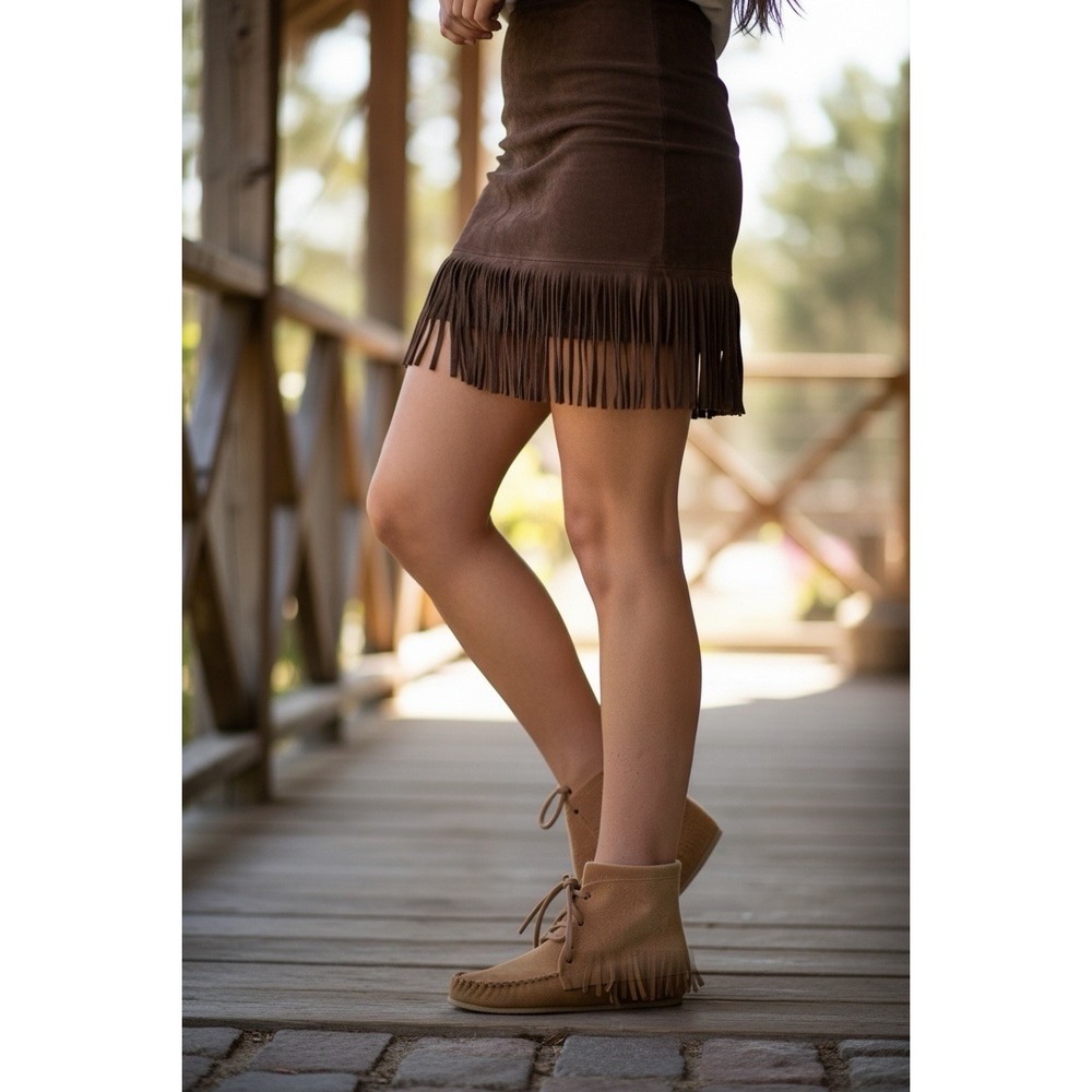 NEW Laurentian Chief Moccasin Boots SHOES Size 5 Leather Suede Fringe Canada